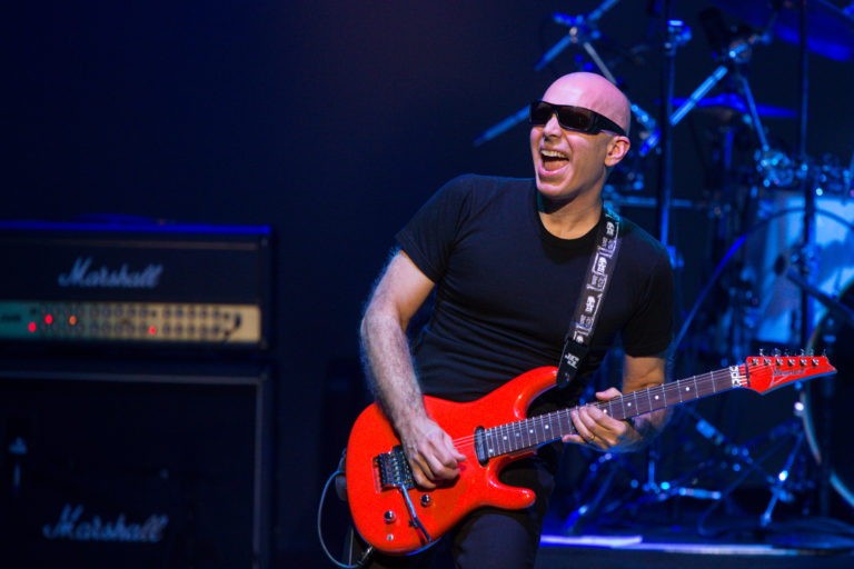 Joe Satriani