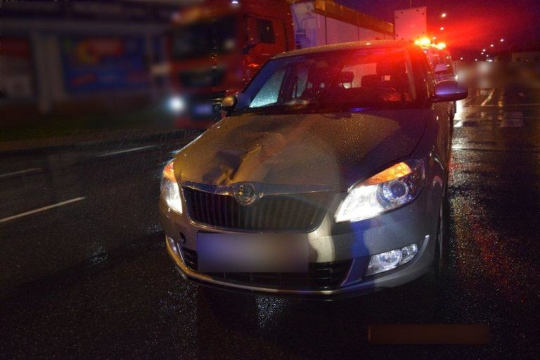 POLÍCIA: Dôchodkyňu zrazilo auto