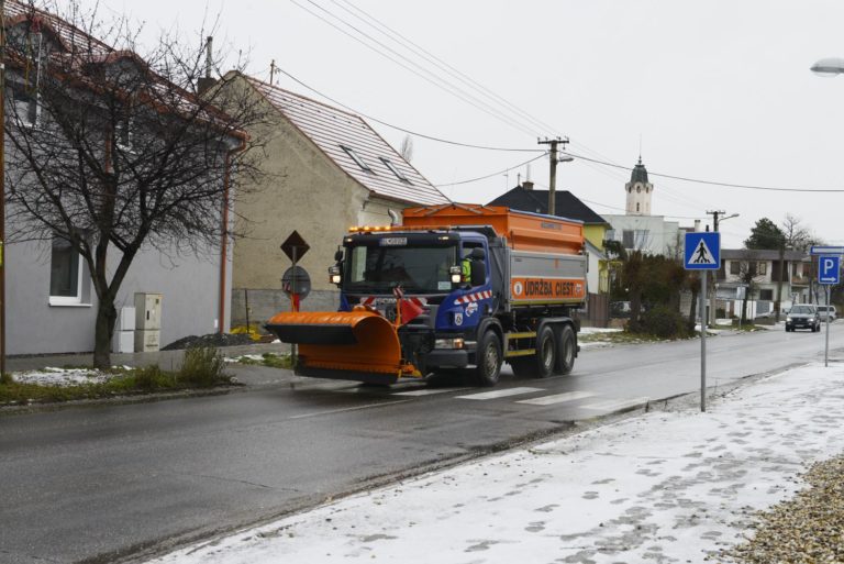 Správa ciest, sypač