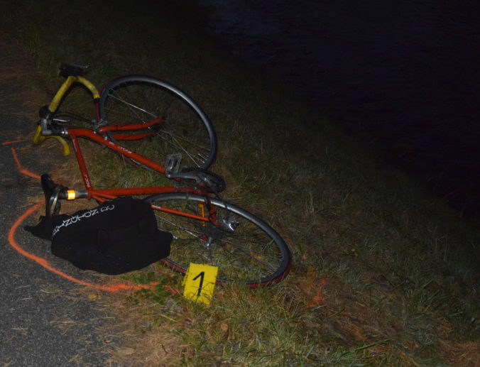 POLÍCIA: Tragický pád cyklistu