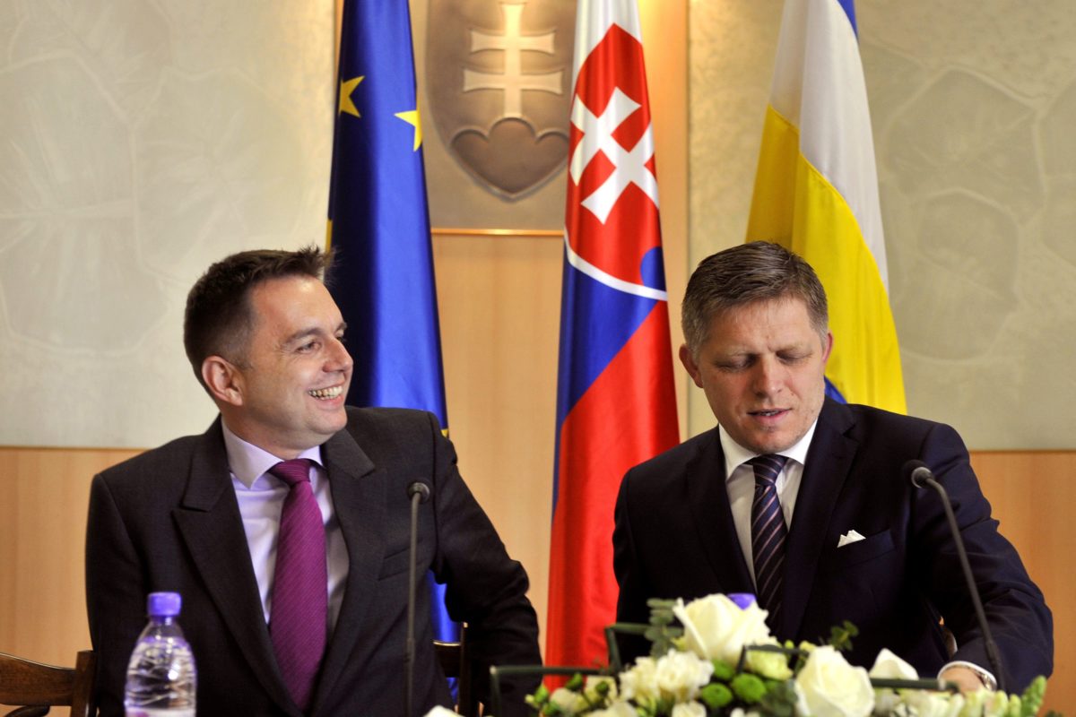 Peter Kažimír, Robert Fico