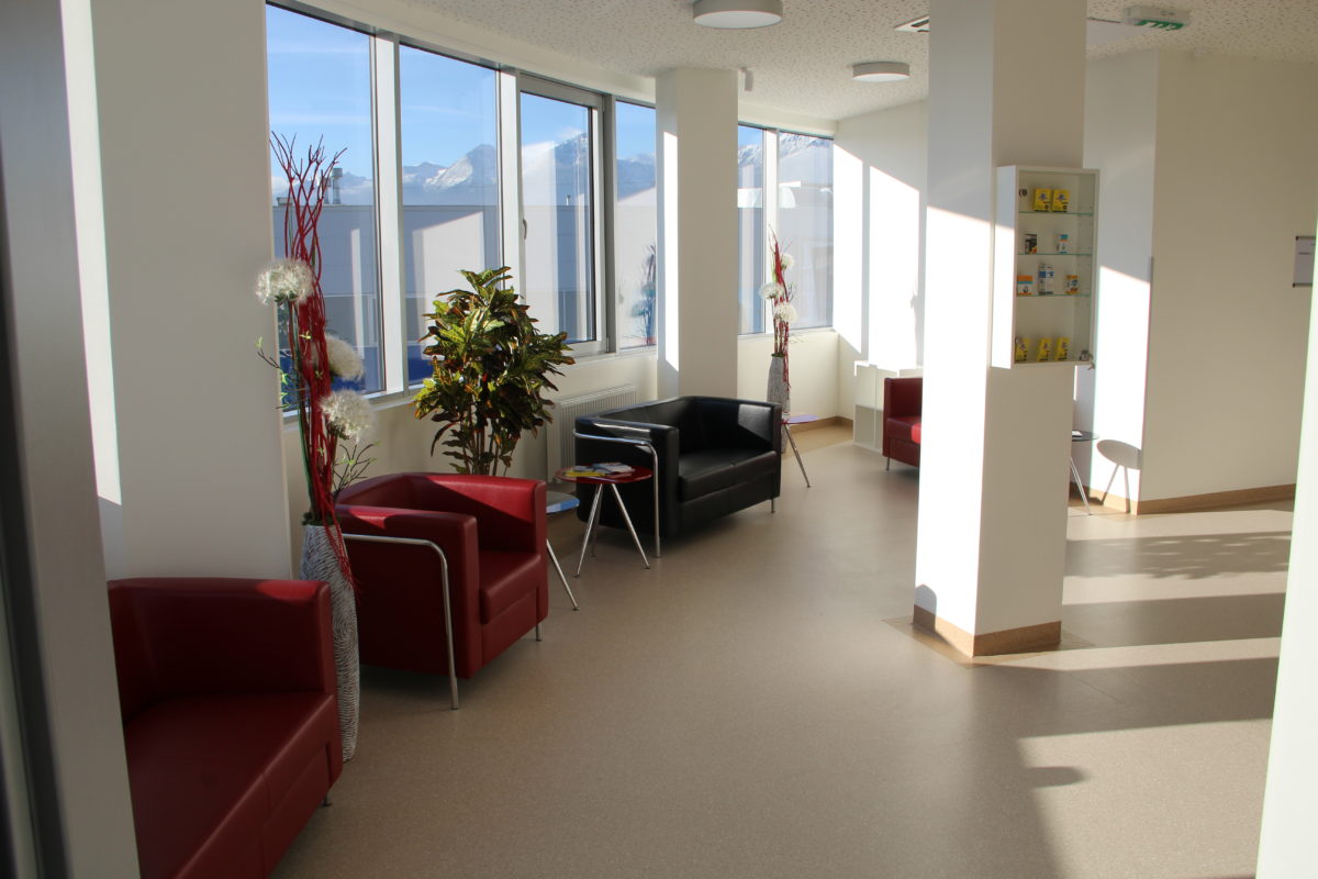 A akarea oanej kliniky s vahaadom na vysoka tatry.jpg