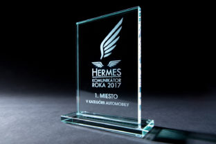 Hermes 2017_automobily.jpg