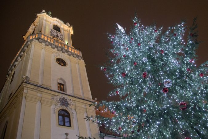 BRATISLAVA: Otvorenie Vianoèných trhov 2017
