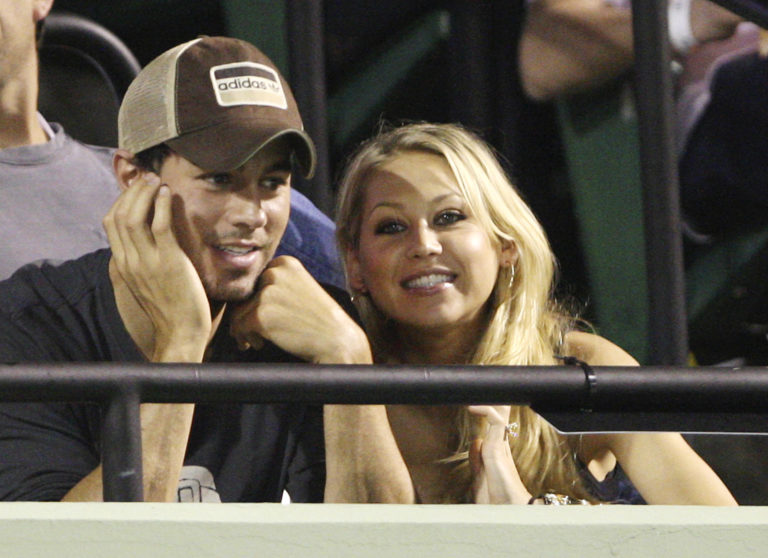 Enrique Iglesias, Anna Kurnikova