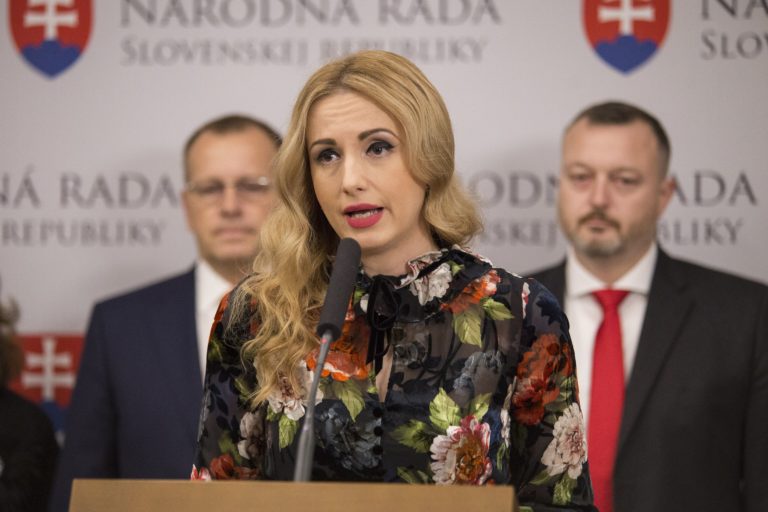 Adriana Pčolinská