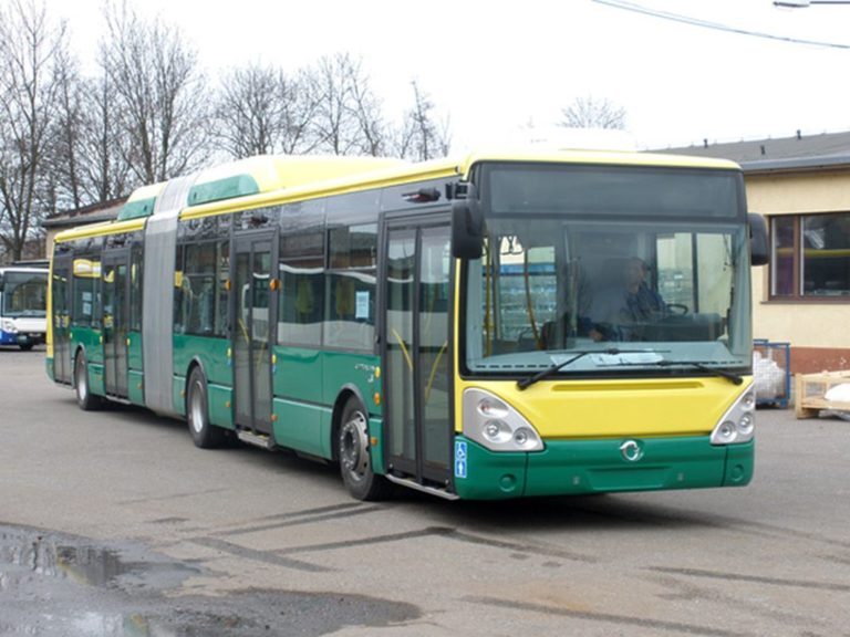 Dpmk.autobus.irisbus citelis 18.jpg