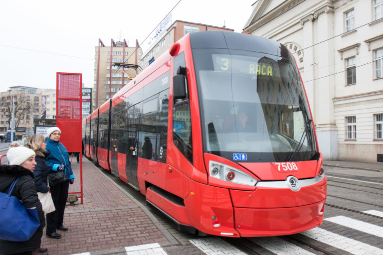 BRATISLAVA: Na Špitálskej už jazdia električky