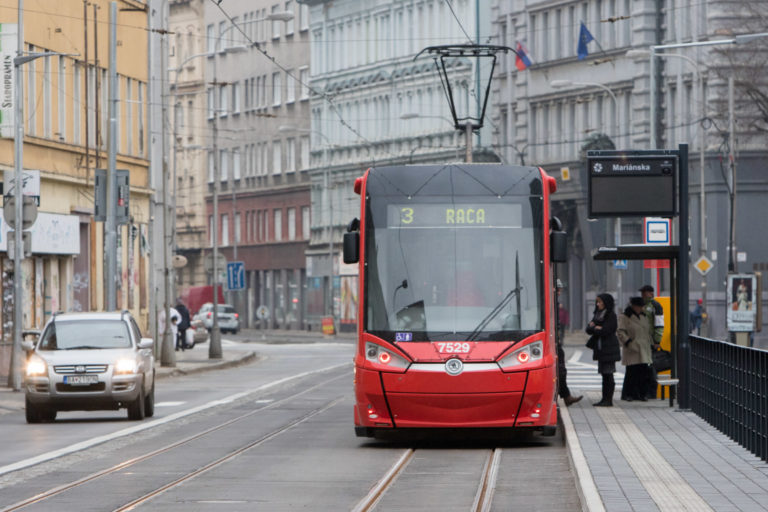 BRATISLAVA: Na Špitálskej už jazdia električky