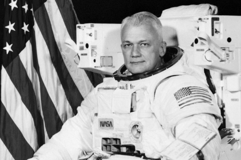 Bruce McCandless
