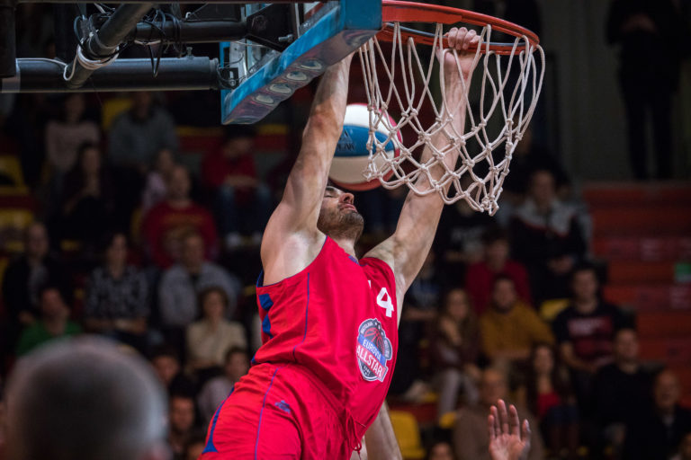 BASKETBAL: Zápas hviezd