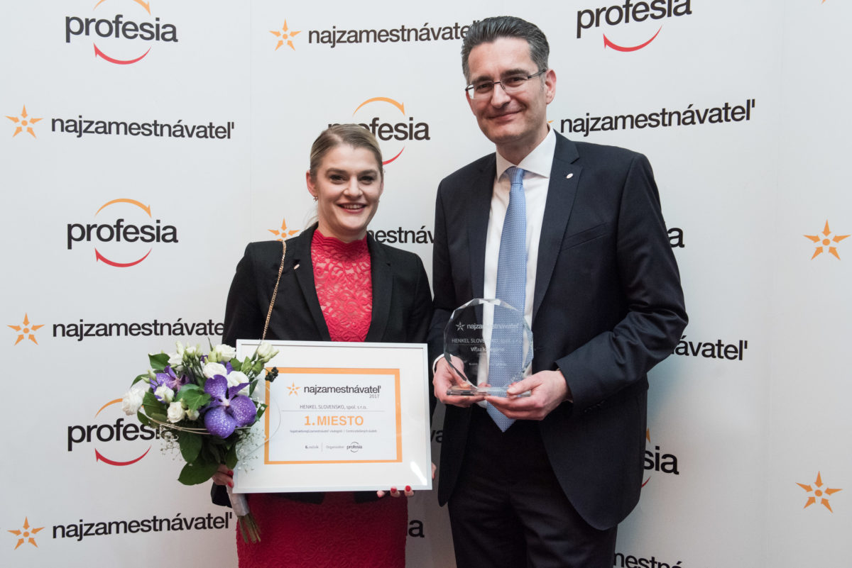 Henkel slovensko_najzamestnavatel_christian schulz and zuzana kanuchova.jpg