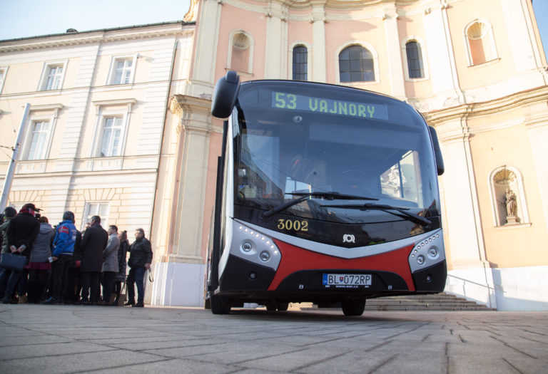 BRATISLAVA: Prvé elektrobusy DPB