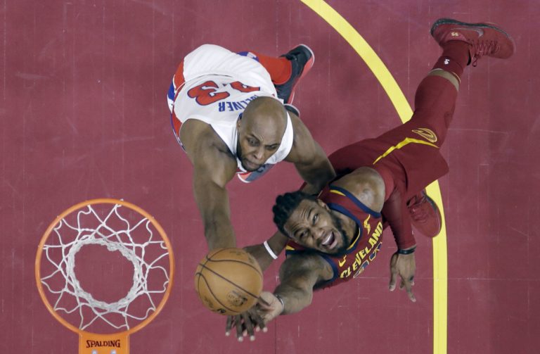 Anthony Tolliver, Jae Crowder