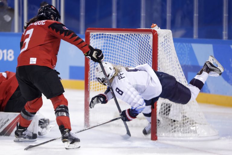 Emily Pfalzer (8), Jocelyne Larocque (3)