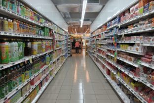 Grocery store 2619380_1280.jpg