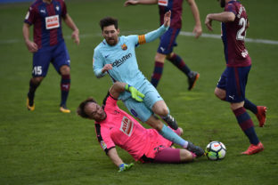 Lionel Messi, Marco Dmitrovic