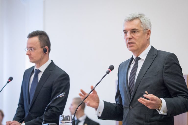 Péter Szijjártó, Ivan Korčok