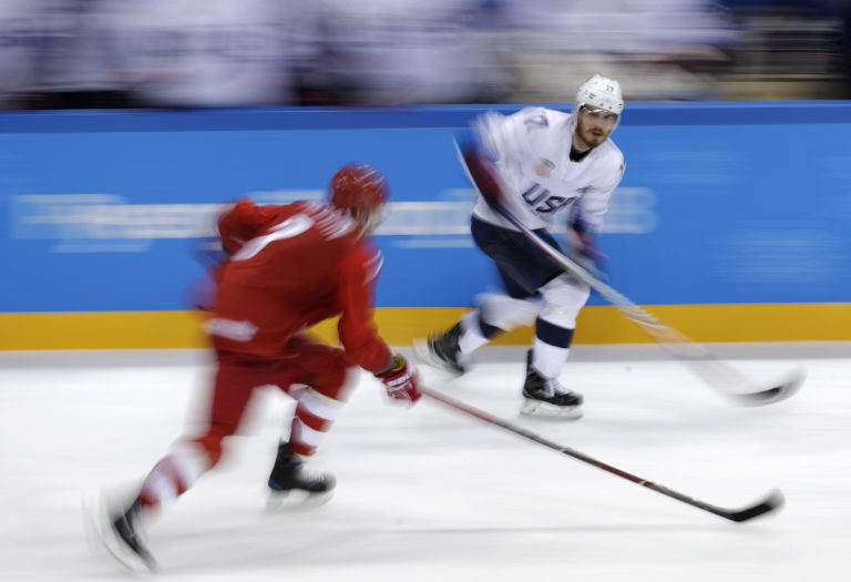 Chris Bourque (17), Ivan Telegin