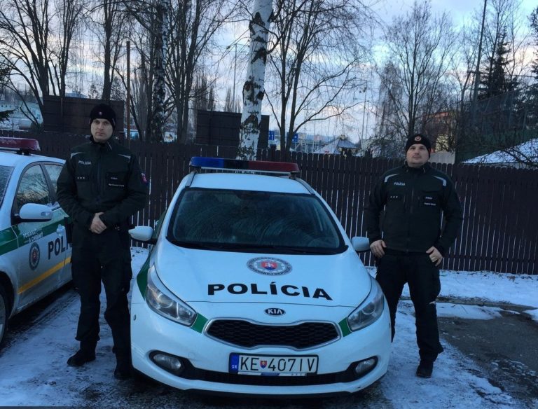 Polícia