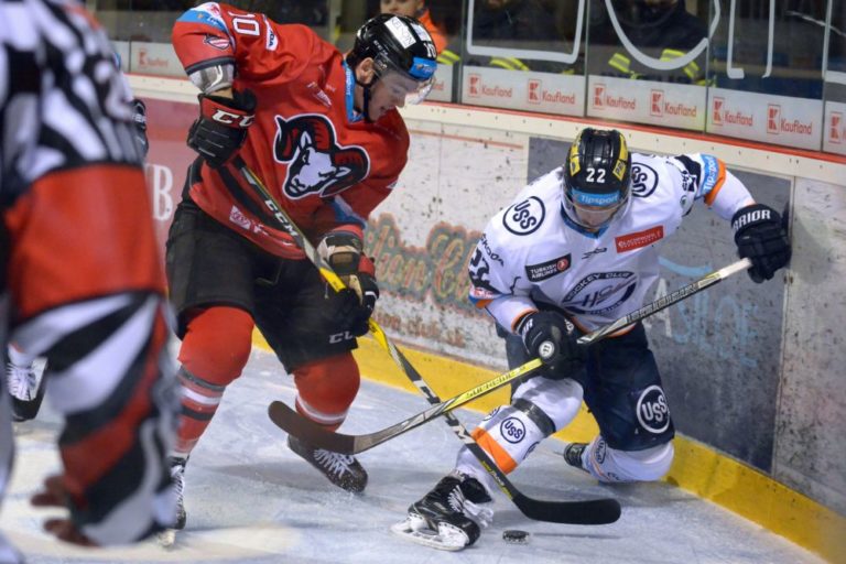 HOKEJ TL: Banská Bystrica - Koice