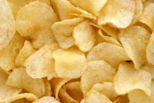 Chips potatoes 1418192_1280.jpg