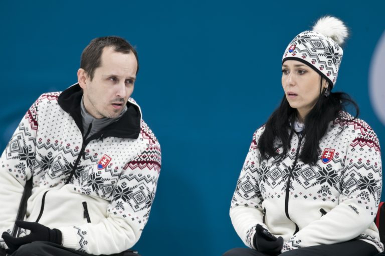 Curling.jpg