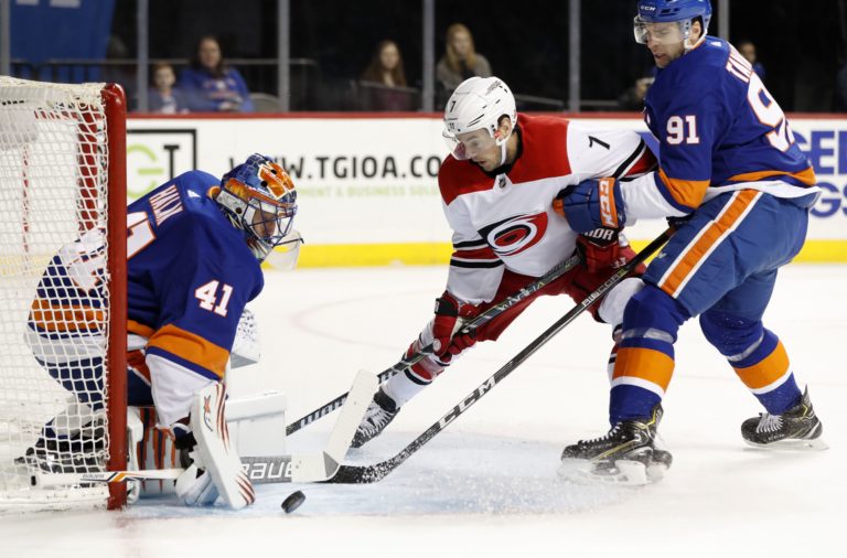 Derek Ryan (7), Jaroslav Halák, John Tavares