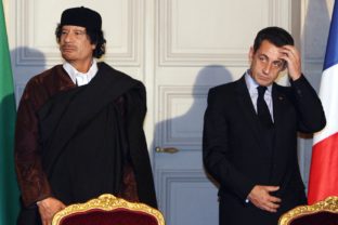 Nicolas Sarkozy, Muammar al Kaddáfi
