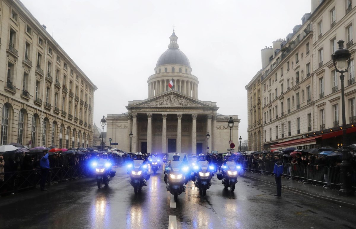 Francúzsko, policajt, Trebes, Macron