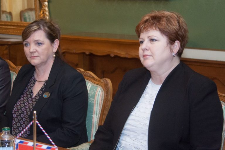 Kavecká, Lazorová