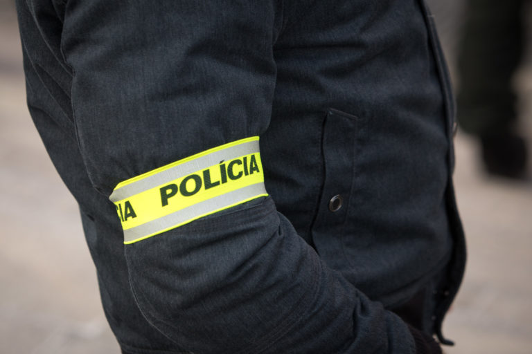 Polícia