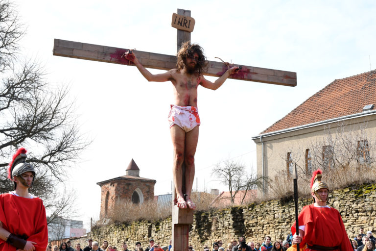 VEĽKÁ NOC: Živá krížová cesta v Prešove