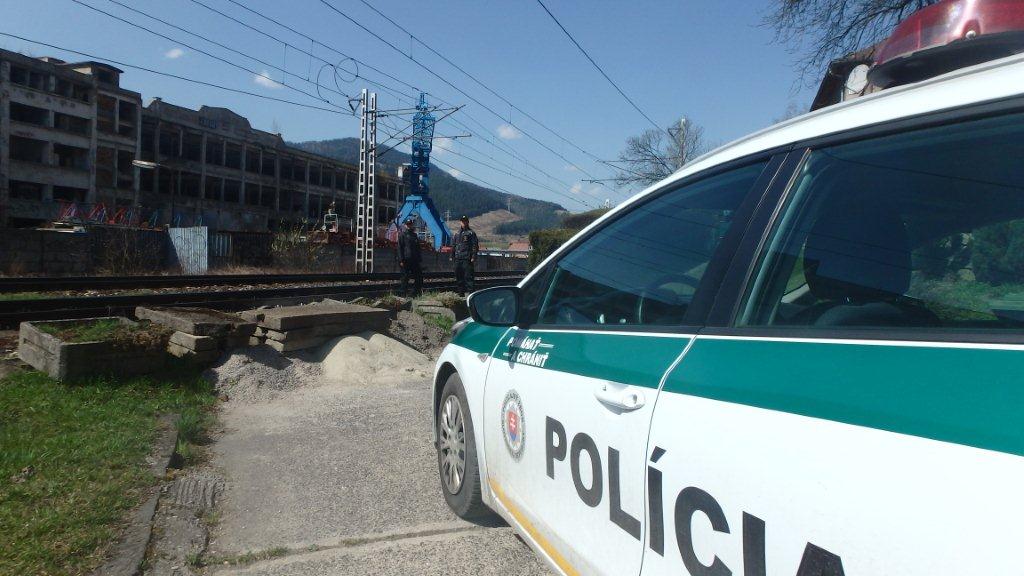 POLÍCIA: Záchrana Martinčana na koľajisku