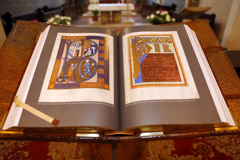 Biblia2.jpg