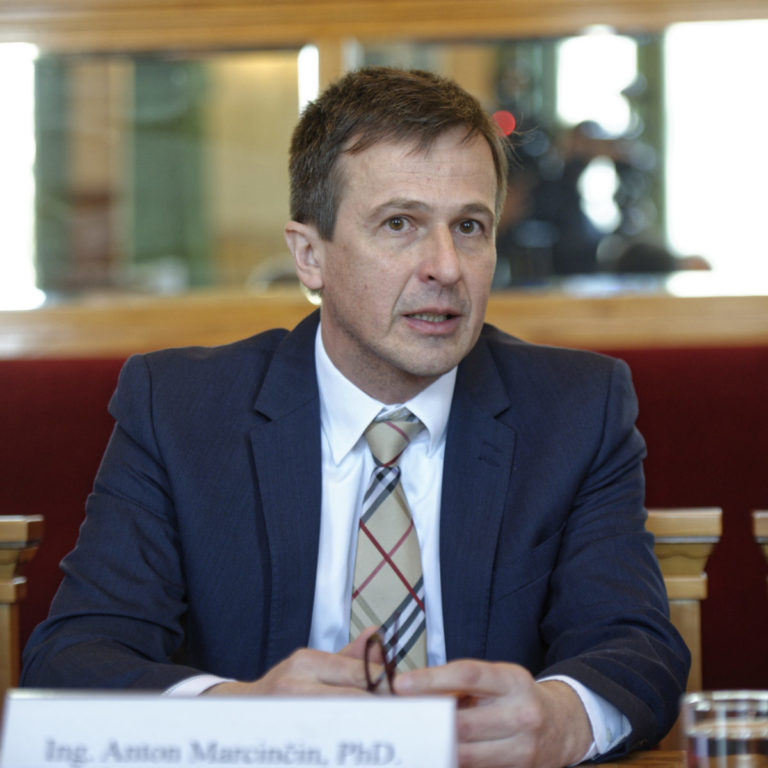 VÚC: Podpis Memoranda o spolupráci troch krajov