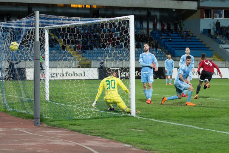 *OPRAVA: FUTBAL: Bratislava - Trnava