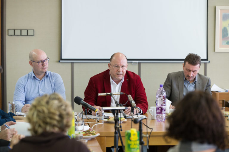 Rezník, Gallo, RTVS
