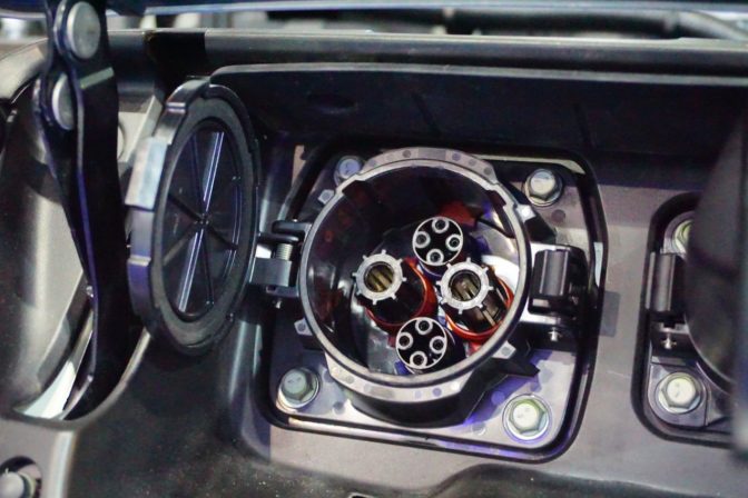 Elektromobil, nabíjanie