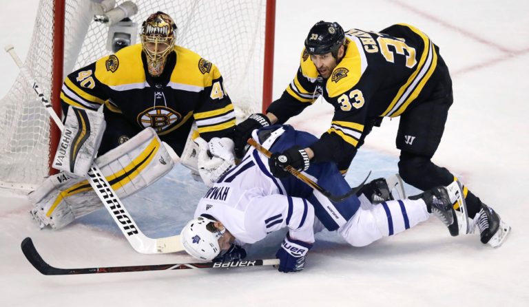 Zach Hyman (11), Tuukka Rask, Zdeno Chára