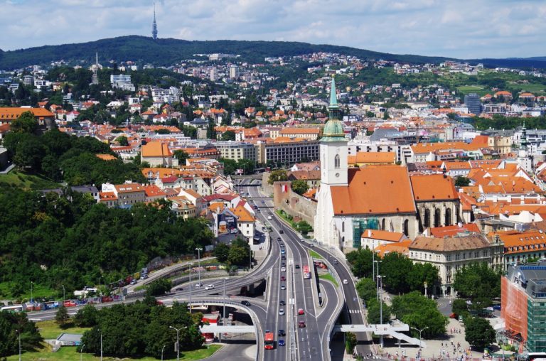 Bratislava Slovensko hospodárstvo ekonomika