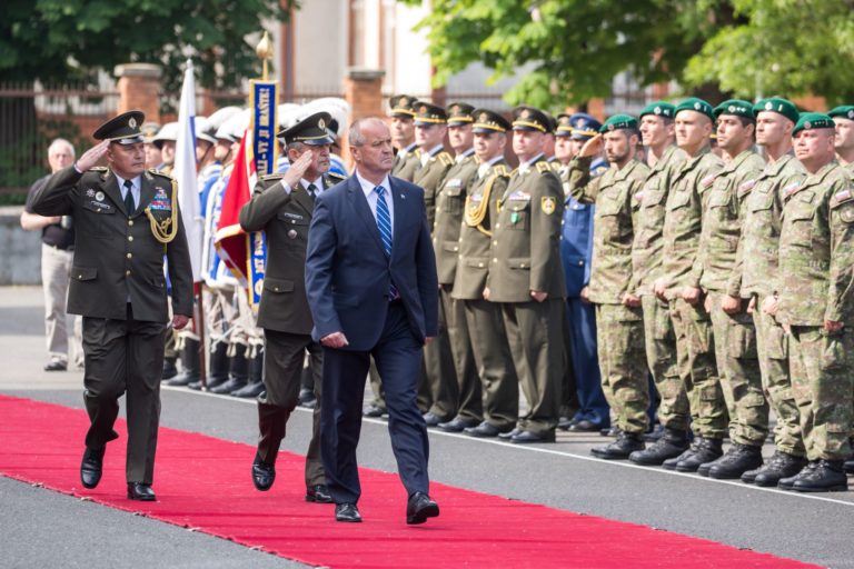 Maxim, Gajdoš, Zmeko