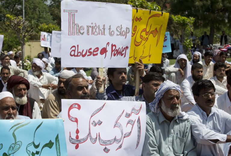 Pakistan, USA