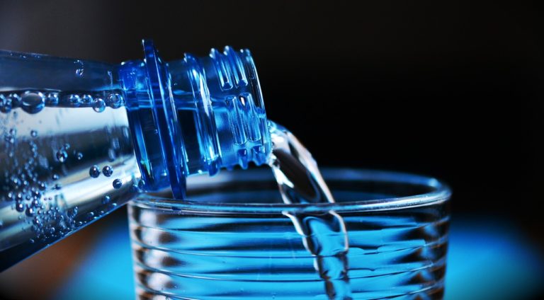 Bottle 2032980_1280.jpg