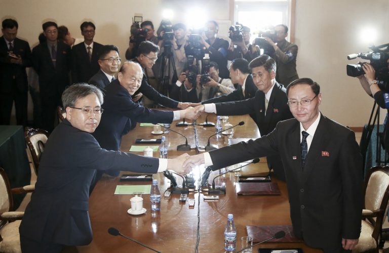 Park Kyung seo, Pak Yong Il