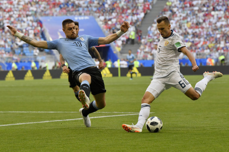 MS vo futbale 2018: Uruguaj - Rusko