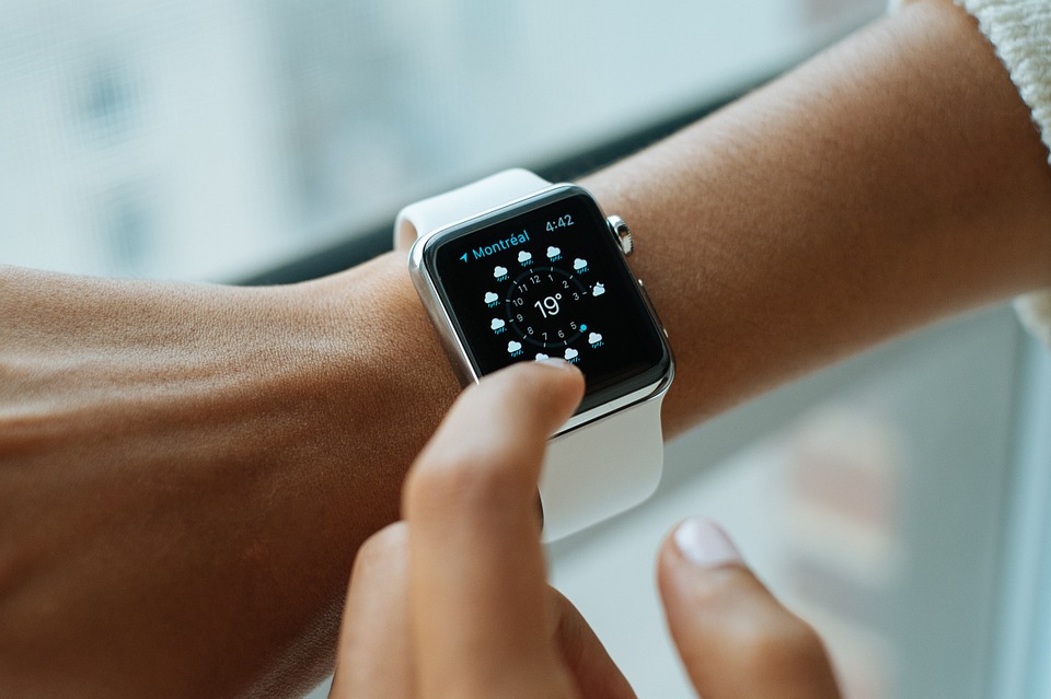 Smart watch 821557_960_720.jpg