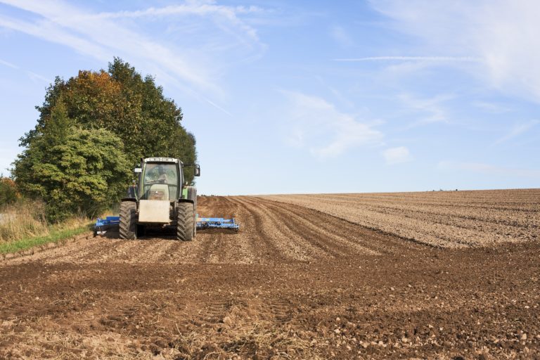Traktor, poľnohospodárstvo