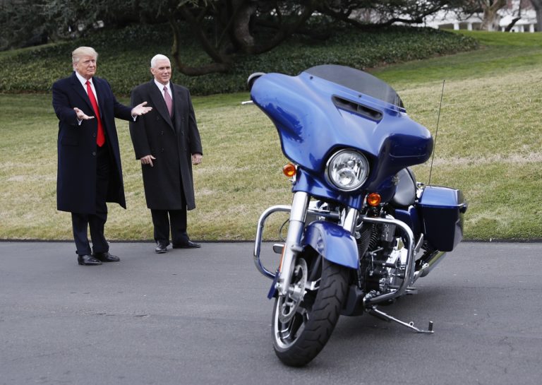 Donald Trump, Mike Pence