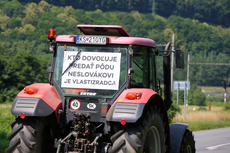 PROTEST: Protestná jazda poľnohospodárov